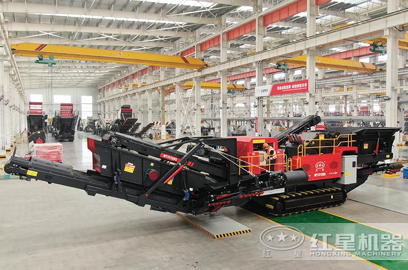 履带式移动筛分机图片 履带式移动筛分机图片