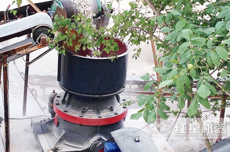 圆锥破碎机作业图 圆锥破碎机作业图