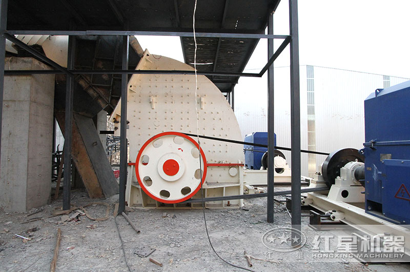 大型重锤式破碎机 大型重锤式破碎机